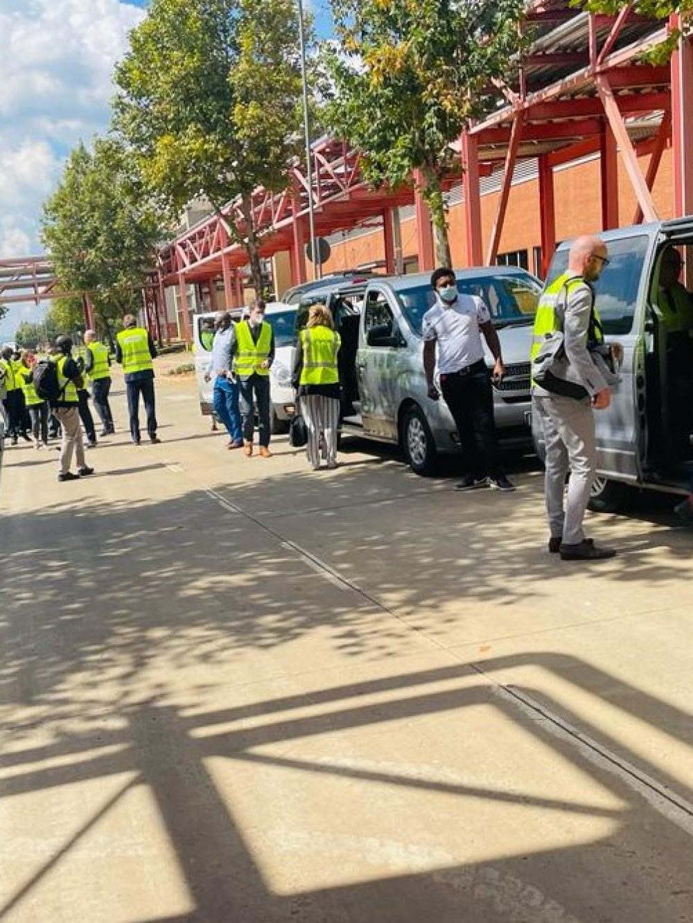 Imsebe Shuttle - images (5)